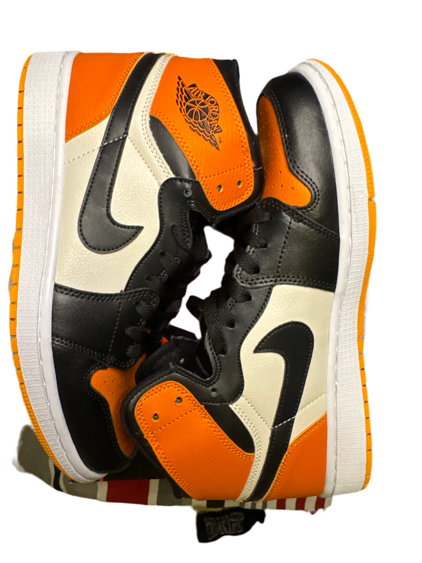 AIR JORDAN 1 RETRO
