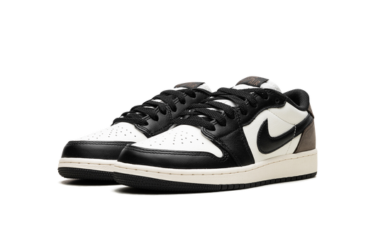 Air Jordan 1 Low OG GS Mocha CZ0858 102