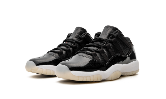 Jordan 11 Retro Low GS 72-10 528896 001