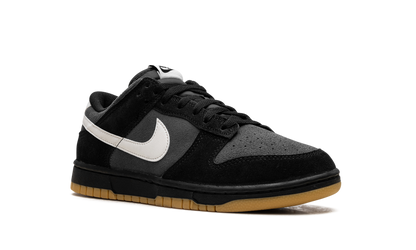 Dunk Low SE 7FS