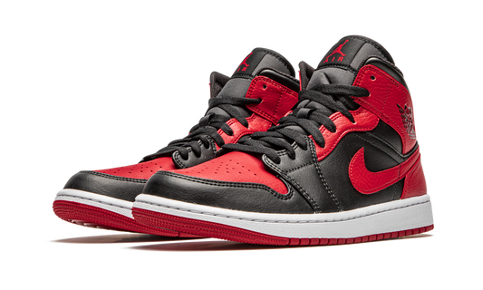 Air Jordan 1 Mid Banned 2020 554724 074
