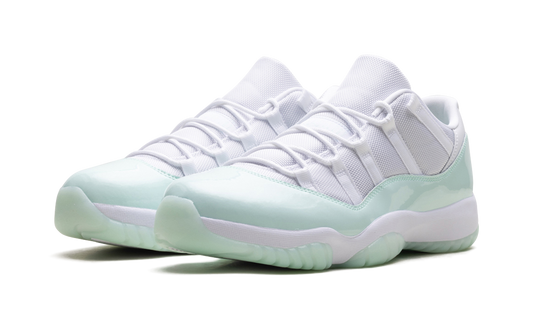 Air Jordan 11 Low WMNS Igloo AH7860 103