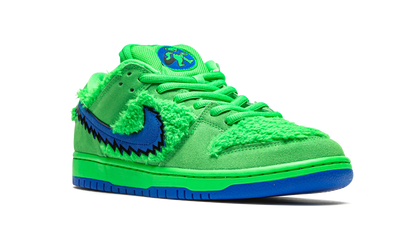 SB Dunk Low 7FS