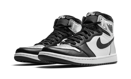 AIR JORDAN 1 RETRO HIGH OG WMNS Silver Toe CD0461 001