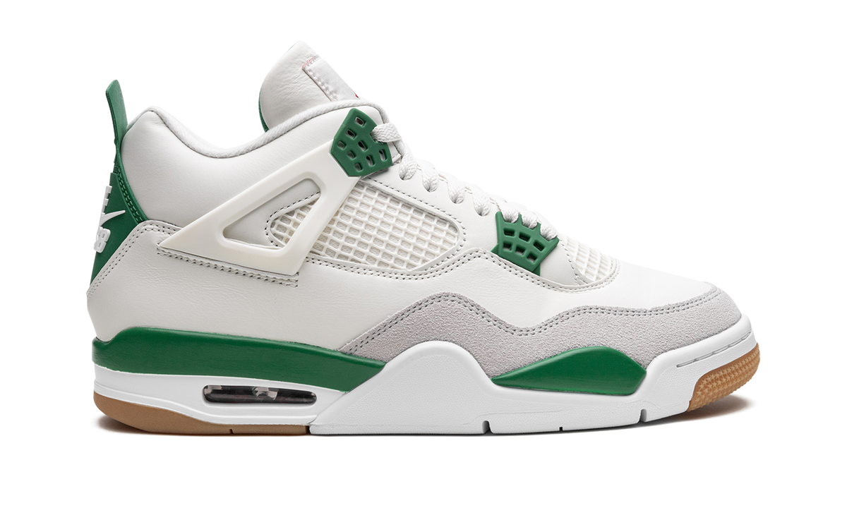 Air Jordan 4 Retro SB 6F