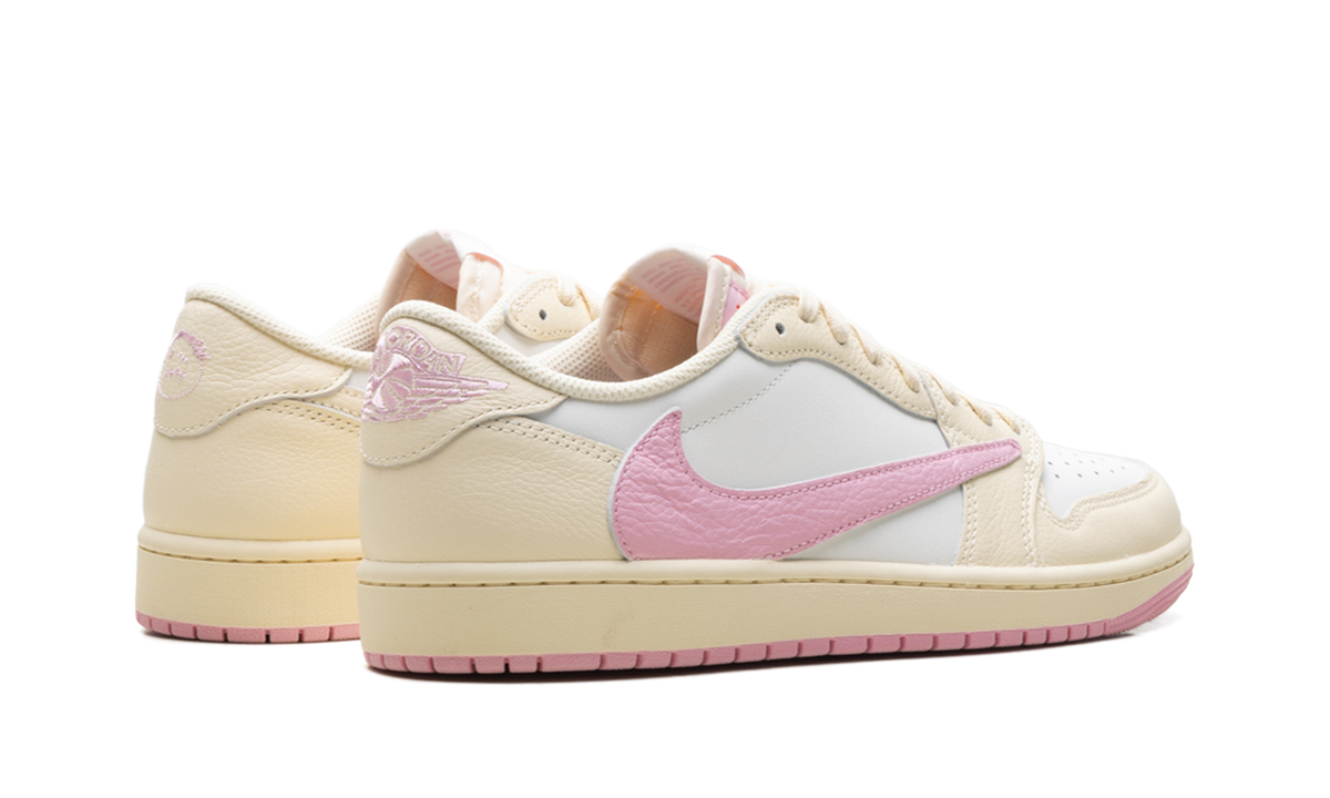 Air Jordan 1 Low OG Travis Scott - Shy Pink IQ7604 100