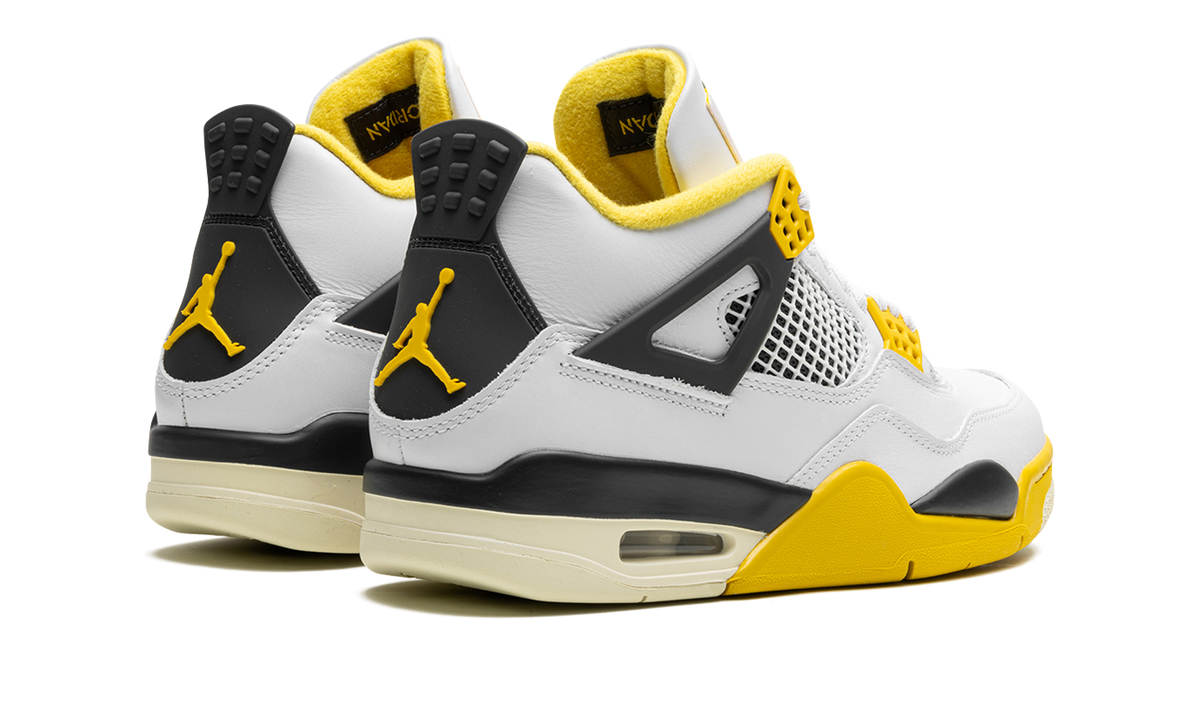 Air Jordan 4 WMNS 3